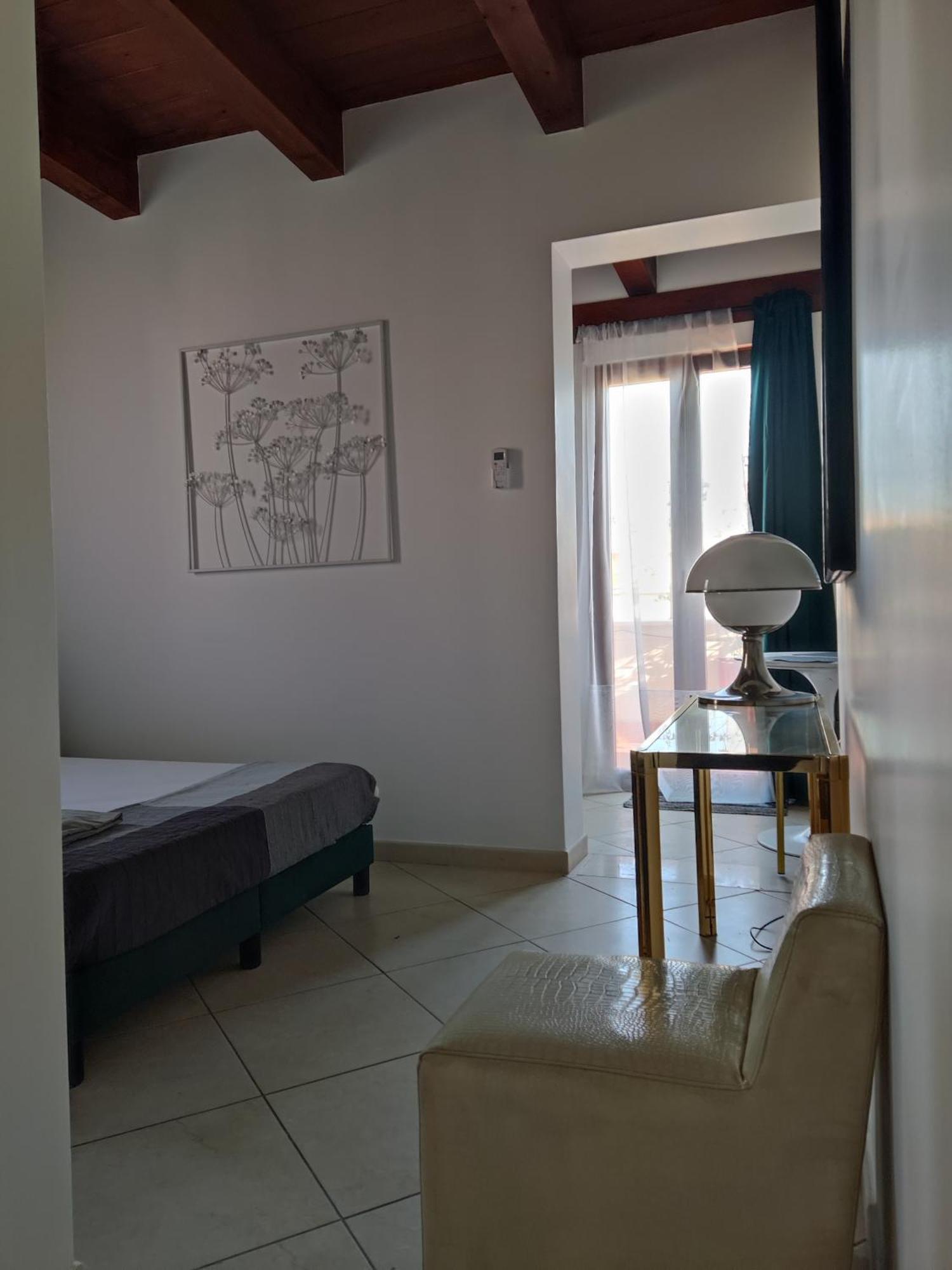 Trani Residence Esterno foto